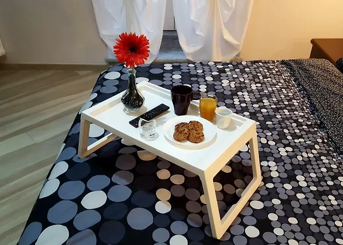 Ana's Place 1 *