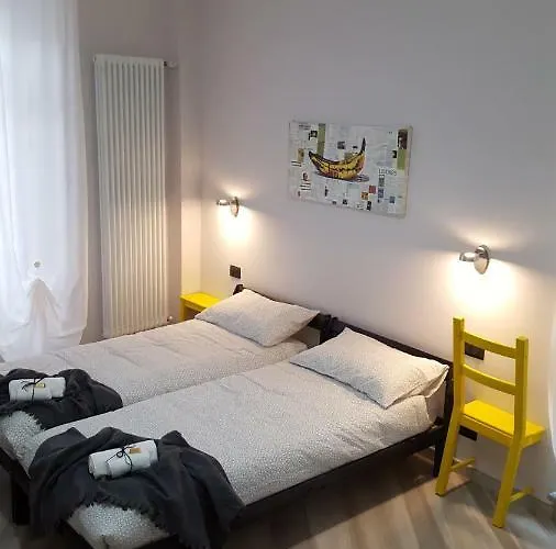 Ana's Place 1 Turyn